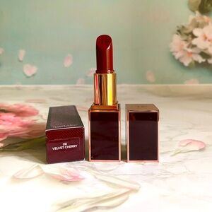 NIB‼️Tom Ford Lip Color Matte - # 08 Velvet Cherry Full Size 3g/0.1 Oz